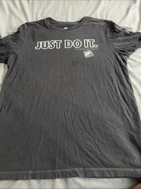Nike Black 'Just Do It.' Short Sleeve Graphic Tee